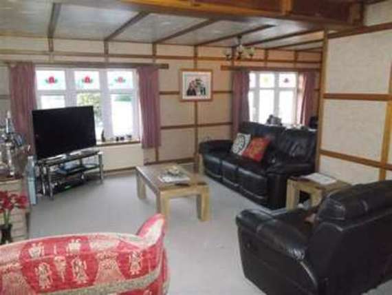 4 Bedroom Detached h...